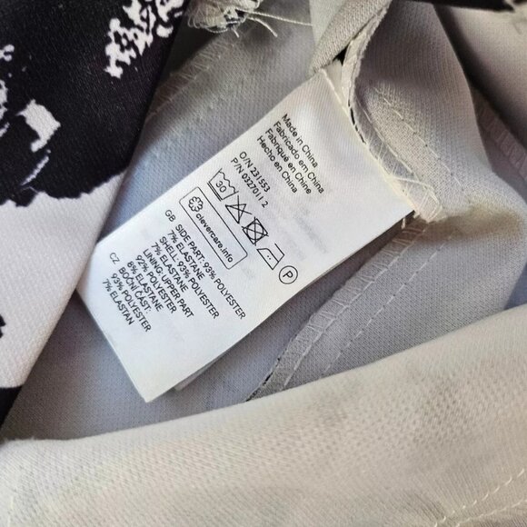 H&M Women Dress Black/White Sleeve Less Knee Length Dress Size 6US - Picture 9 of 10